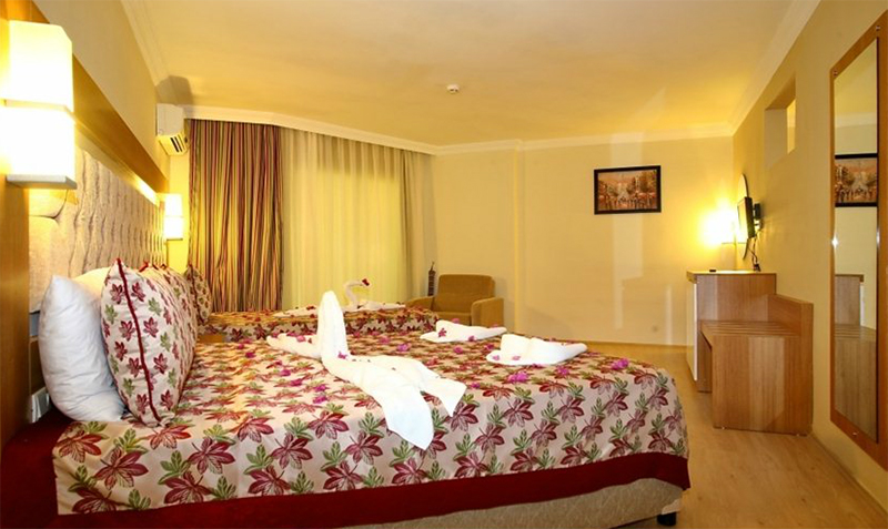 Hedef Beach Resort Hotel